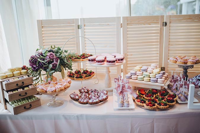 The 5 Wedding Food Trends That Are Everywhere This Year